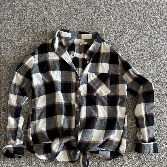 Flannel - Picture 1 of 3